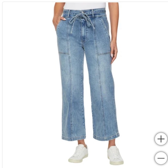 Hudson Wide Leg Belted Jean - Picture 1 of 9